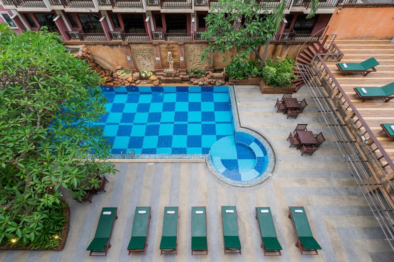 Bella Villa Prima Pattaya Extérieur photo