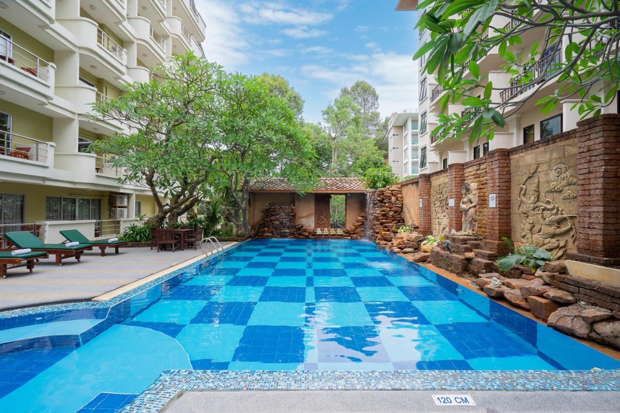 Bella Villa Prima Pattaya Extérieur photo