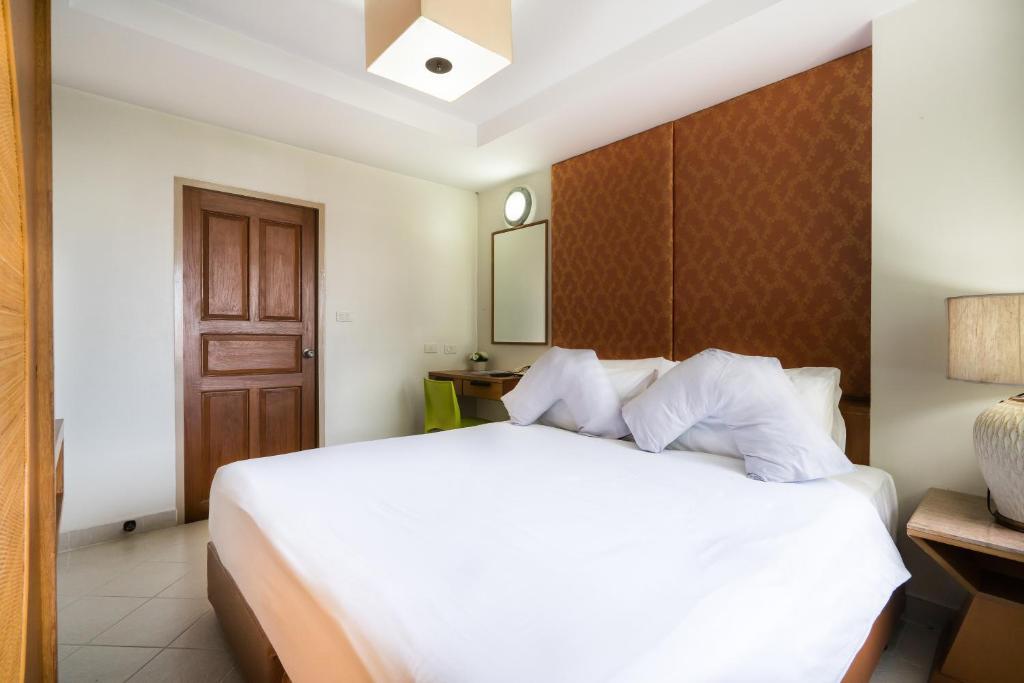 Bella Villa Prima Pattaya Extérieur photo