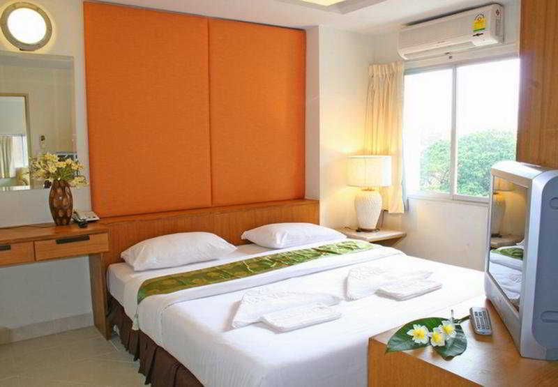 Bella Villa Prima Pattaya Extérieur photo