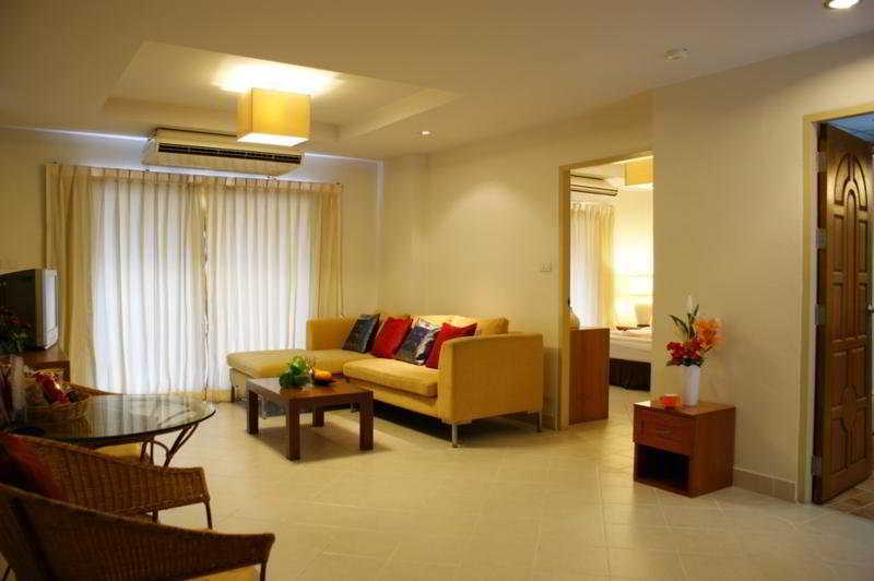 Bella Villa Prima Pattaya Extérieur photo